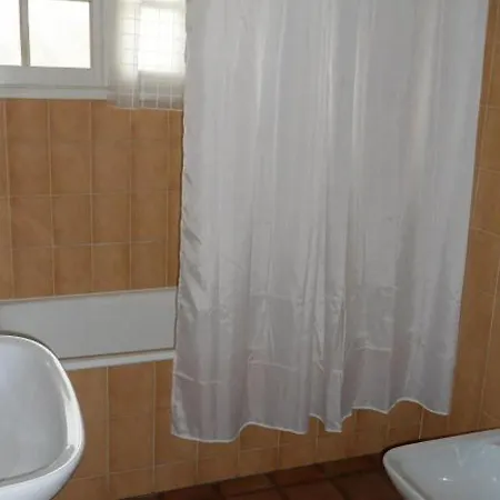 Villa Soulac-sur-mer, 4 Pieces, 7 Personnes - Fr-1-648-78